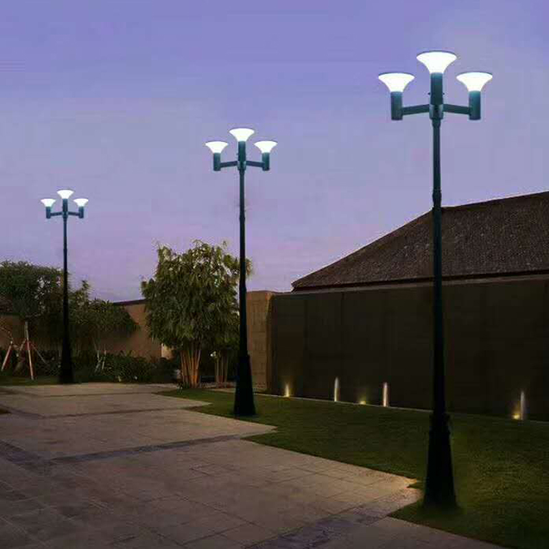 Luz de jardín LED de energía solar al aire libre Ensunlight 15W